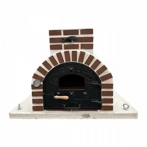 Traditioneller Holzbackofen in Farbe